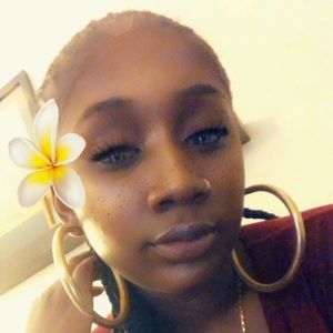 Meet your Posher, Brandi